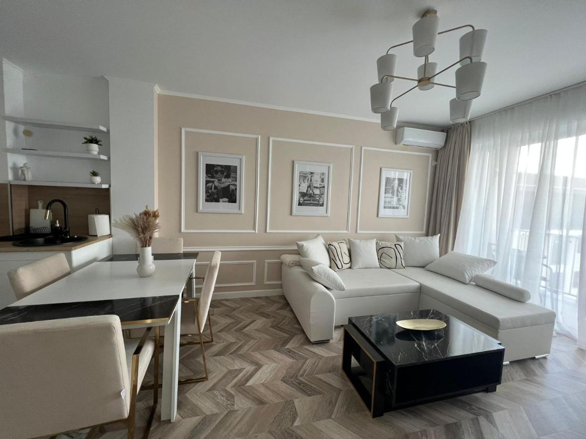Glim Suite Oradea Εξωτερικό φωτογραφία