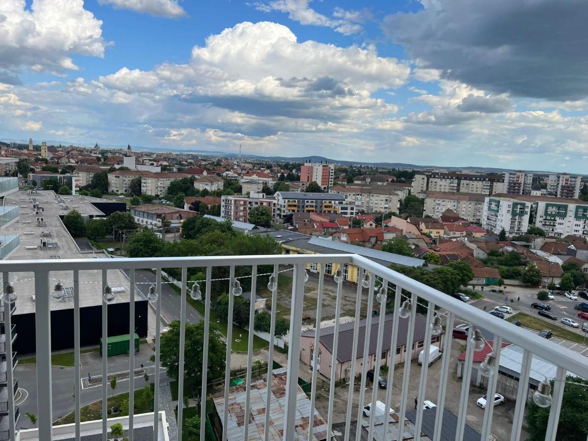 Glim Suite Oradea Εξωτερικό φωτογραφία